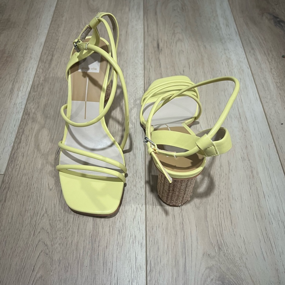 Dolce Vita Yellow Strappy Sandals Size 10